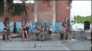 KP2 MUZIČKA RADIONICA HUMANITARNI KONCERT   COVER Bongzilla   Stonesphere