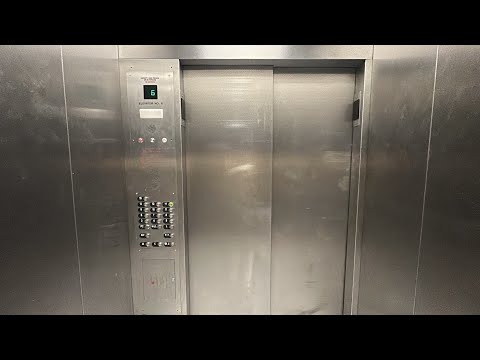 Otis Elevonic 411M Modded Service Elevator | DoubleTree - South Tower | Crystal City - Arlington, VA