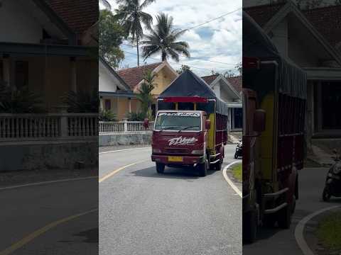 Sodrek Truk Muatan Malang Lumajang #donisodrek28 #donisodrekchannel #truk #shorts