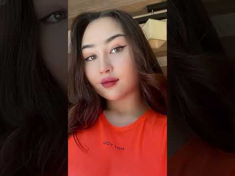 The Beautiful Stunning Attractive Fashion Model Louisa Khovanski Biography Wiki Lifestyle Carer ||..