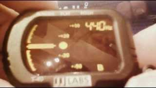 Video thumbnail for UNBOXING T-40 TUNER clip on tuner by helgeshala