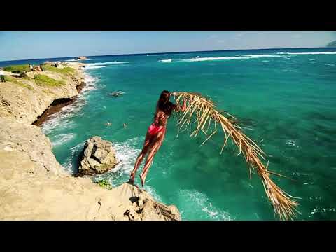k78 .. Laie Point Cliff Diving