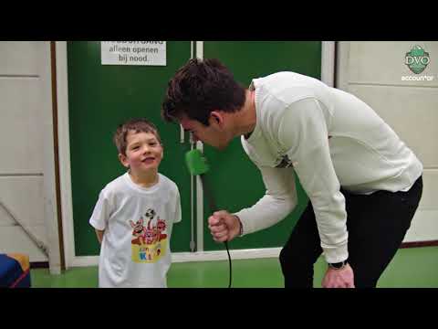 DVO Avonturen, Aflevering 1: Kinderlijke kangoeroes