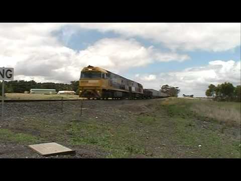 Australian Trains - Steel train at Derrinallum