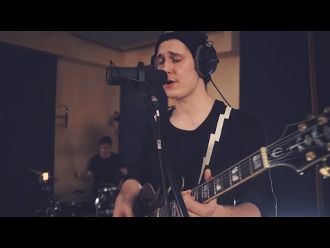 Into The Fray - Fragile (OFFICIAL LIVE STUDIO SESSION)