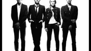 Metric - Gimme Sympathy (Acoustic)