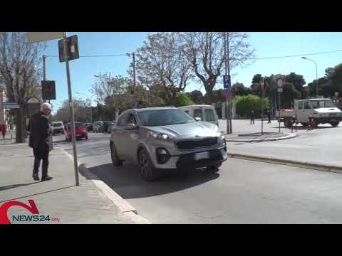 ANDRIA | Dopo 60 anni cade il muro della ferrovia che divideva la città, arriva la nuova rotatoria