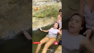 Hi garmi l girls bathing l girls bathing in river 