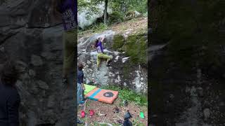 Video thumbnail of Problem B (Boulder 17, La Plana), 6b. Val Daone