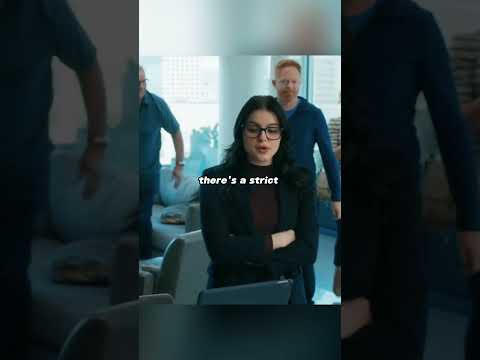 The family visits Alex's expensive apartment 🤣 #modernfamily