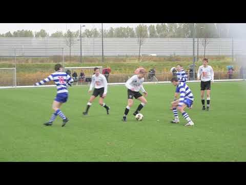 Meerburg JO17-1 - OLIVEO JO17-1 1e klasse voetbal in Zoeterwoude