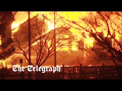Colorado wildfires: Thousands forced to evacuate as hundreds of homes destroyed