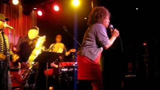 Darlene Love - River Deep, Mountain High