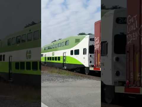 Go Transit 214 Being Delivered #train #railroad #railway #gotransit #gotrain #cnrailway #cntrain