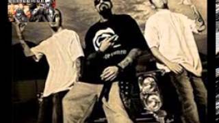 cartel de santa-sigo prendido