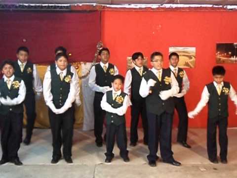 los niños cantores de Huacho con el tema : somos los niños cantores