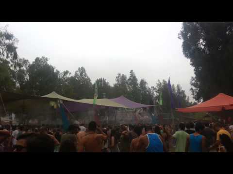 MESIBATUBE - אסקימו ESKIMO במסיבת הטבע של גרוב אטאק וסולריס