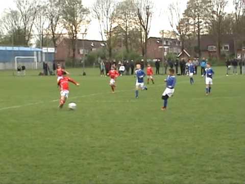Laatste wedstrijd om plaats 5 t/m 8 tegen GVVV JO11-1