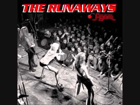 6 C'mon - The Runaways