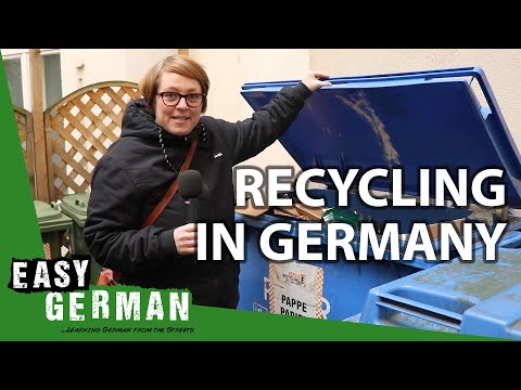 Recycling in Germany | Super Easy German (128)