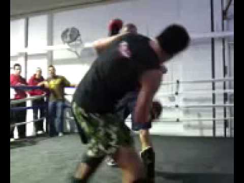 Jacek Gronowicz - sparing muay thai Dojo - no.excuse.co.uk