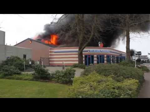 Veel overlast bij grote brand Zwembad Company Venray