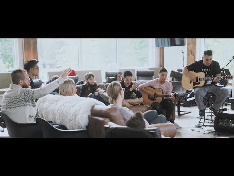 “O COME TO THE ALTAR / THE STAND" (ACOUSTIC WORSHIP SESSION)