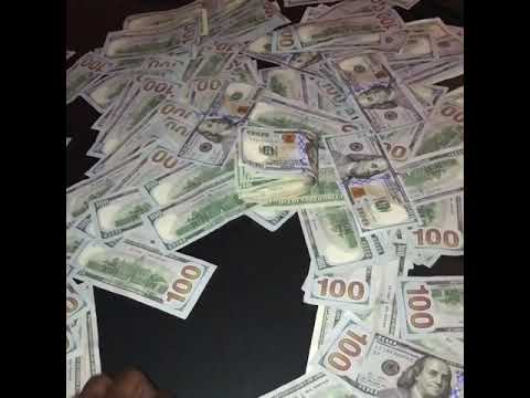 Cadillac Recordz Artist TBeezy counting dat show money.