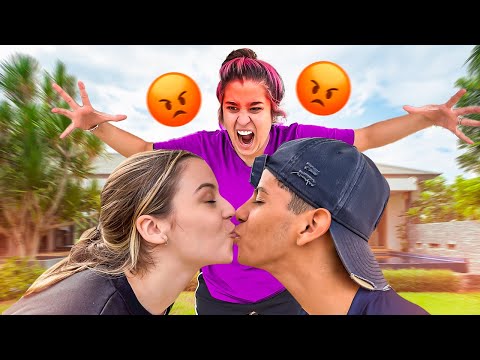 TERMINEI COM MEU NAMORADO *minha amiga beijou ele