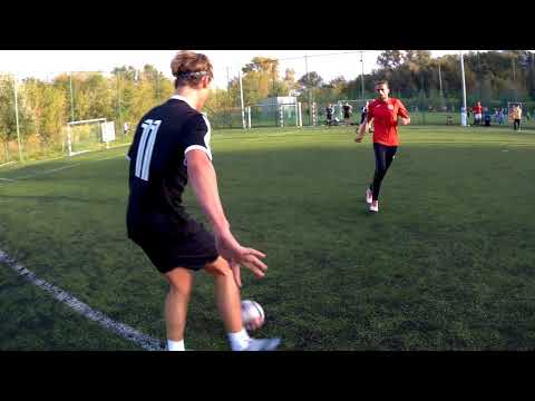 StrefaFutbolu.pl: Przyjaciele Fryzjera - CGW