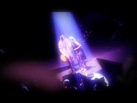Videoclip de Pobre Duende (En Vivo Luna Park 2006) — Babasónicos