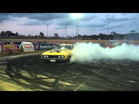 Albany Burnout Show 2013 - OLD HOON - Debut Skid with Trans Fire