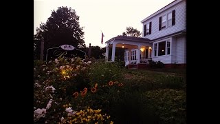 preview picture of video 'Dexter Maine's historic Brewster Inn biggest decoration project'