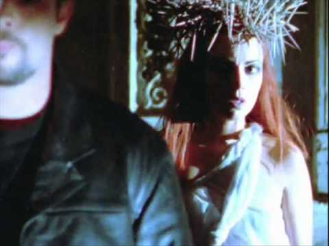 TATIANA BUSTOS - LA BRUJA EN EL ESPEJO