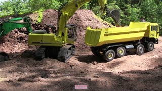 preview picture of video 'Forumstreffen in Burgsinn 2014 - part 2 - Matthias' RC4WD Armageddon TGS u. Liebherr 944'