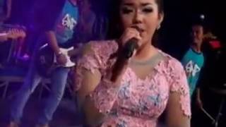 Download lagu Seujung Kuku   Devi Aldiva    New Pallapa Kramatan Tasikagung Rembang 2016 mp3
