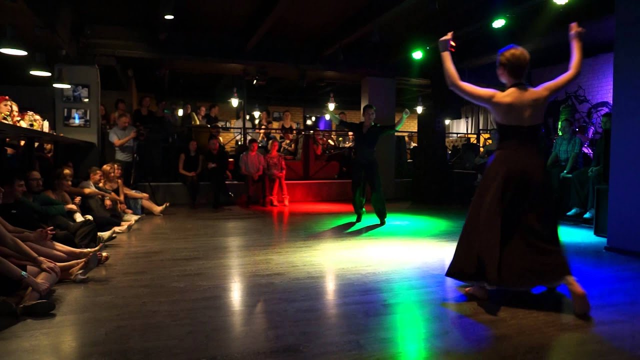 Выступление Emilio Cornejo и Марии Морено. (Chacarera2)