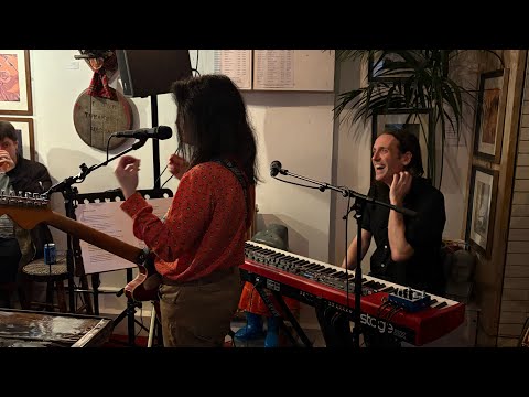 Emma Pollock - March Town (live)