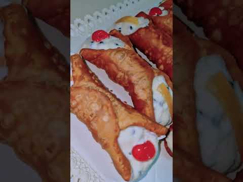 Cannoli siciliani fatti in casa.Ricetta spettacolare facile per tutti