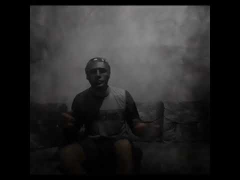 Clipe oficial "Um Rolex"