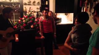 Aaron alta consigna- broche de oro