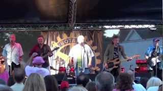 The Cryan&#39; Shames in Downers Grove