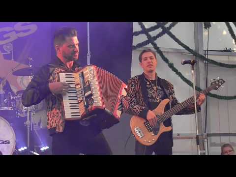 Cagey Strings 2019 Moosach - Auf der Autobahn