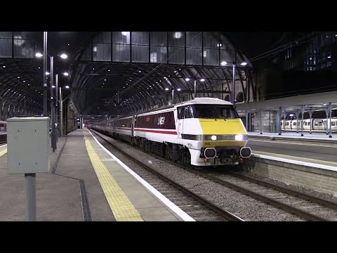 LNER InterCity 225 91106 Departing London King's Cross