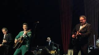 Chris Isaak • Hey Santa! • 11-30-19
