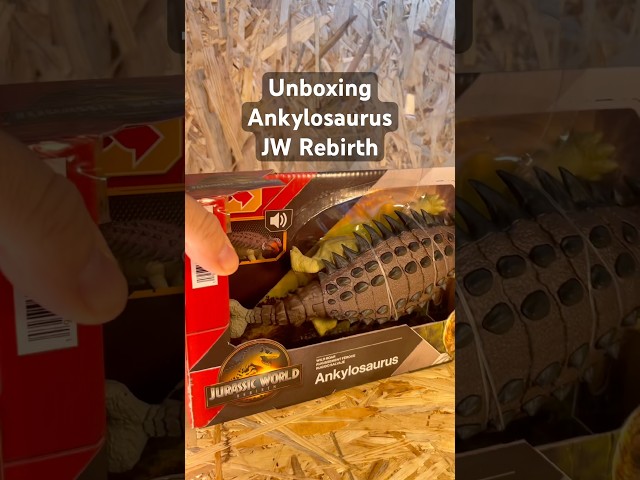 Vídeo relacionado con Mattel Jurassic World: El Renacer, Anquilosaurio Rugido salvaje juguete de dinosaurio articulado con ataque de cabezazo, ataque múltiple y sonido, controlados con la cola, juego digital, JGB90