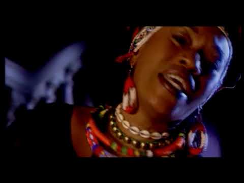 Busi Mhlongo Umthwalo