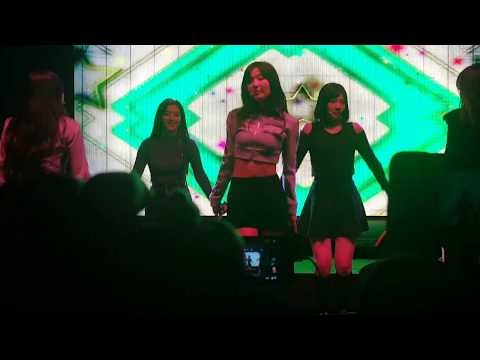 SXSW 2017 - Red Velvet 레드벨벳 - Rookie (fancam)