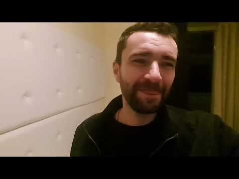 🏕 Cazare Roma "Dinaia Smechera" de Care ar Trebui sa Fugi! 😂