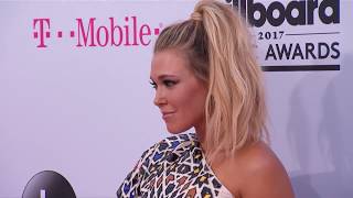 BBMAs 2017 FashionCam Rachel Platten